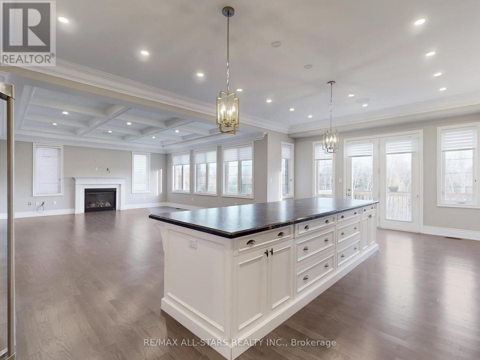 48 Cairns Gate, King, ON - Indoor