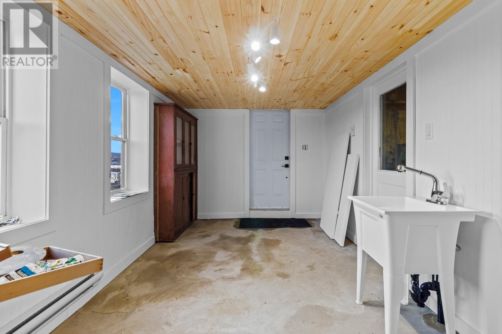 133 Water Street, Carbonear, NL - Indoor Photo Showing Other Room