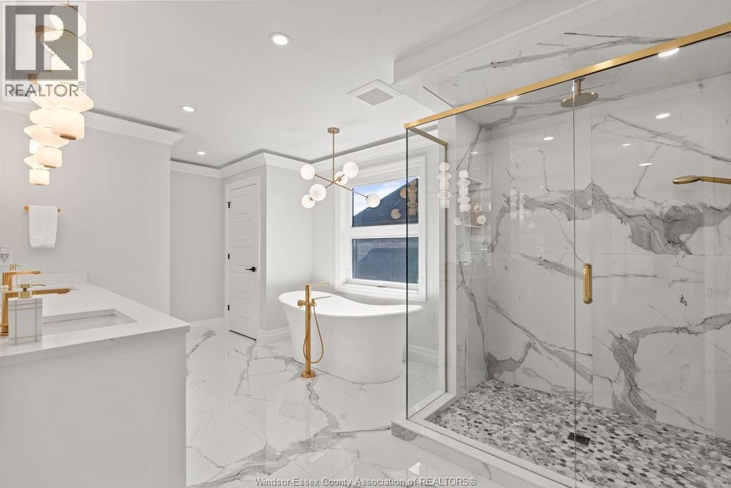 258 Xavier Circle, Lakeshore, ON - Indoor Photo Showing Bathroom