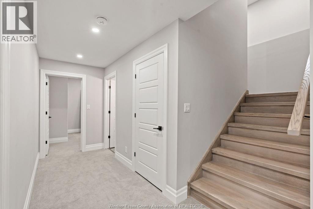 258 Xavier Circle, Lakeshore, ON - Indoor Photo Showing Other Room