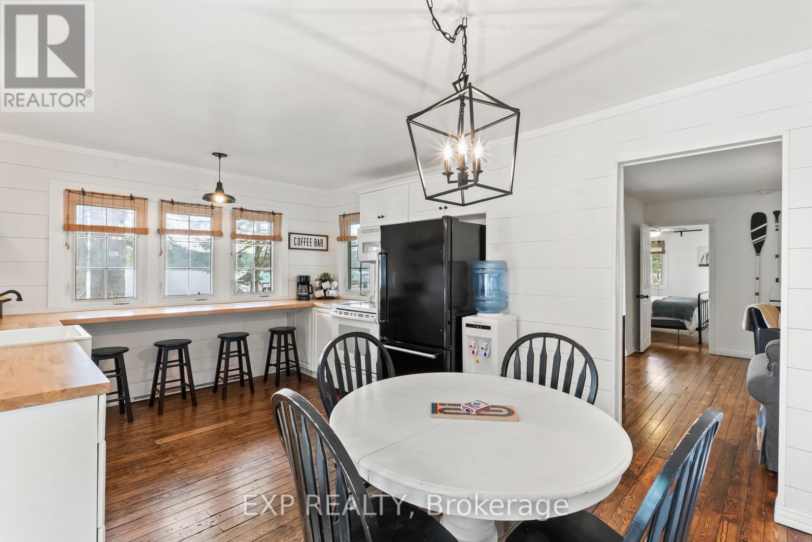 17 Fire Route 88A, Havelock-Belmont-Methuen, ON - Indoor Photo Showing Dining Room