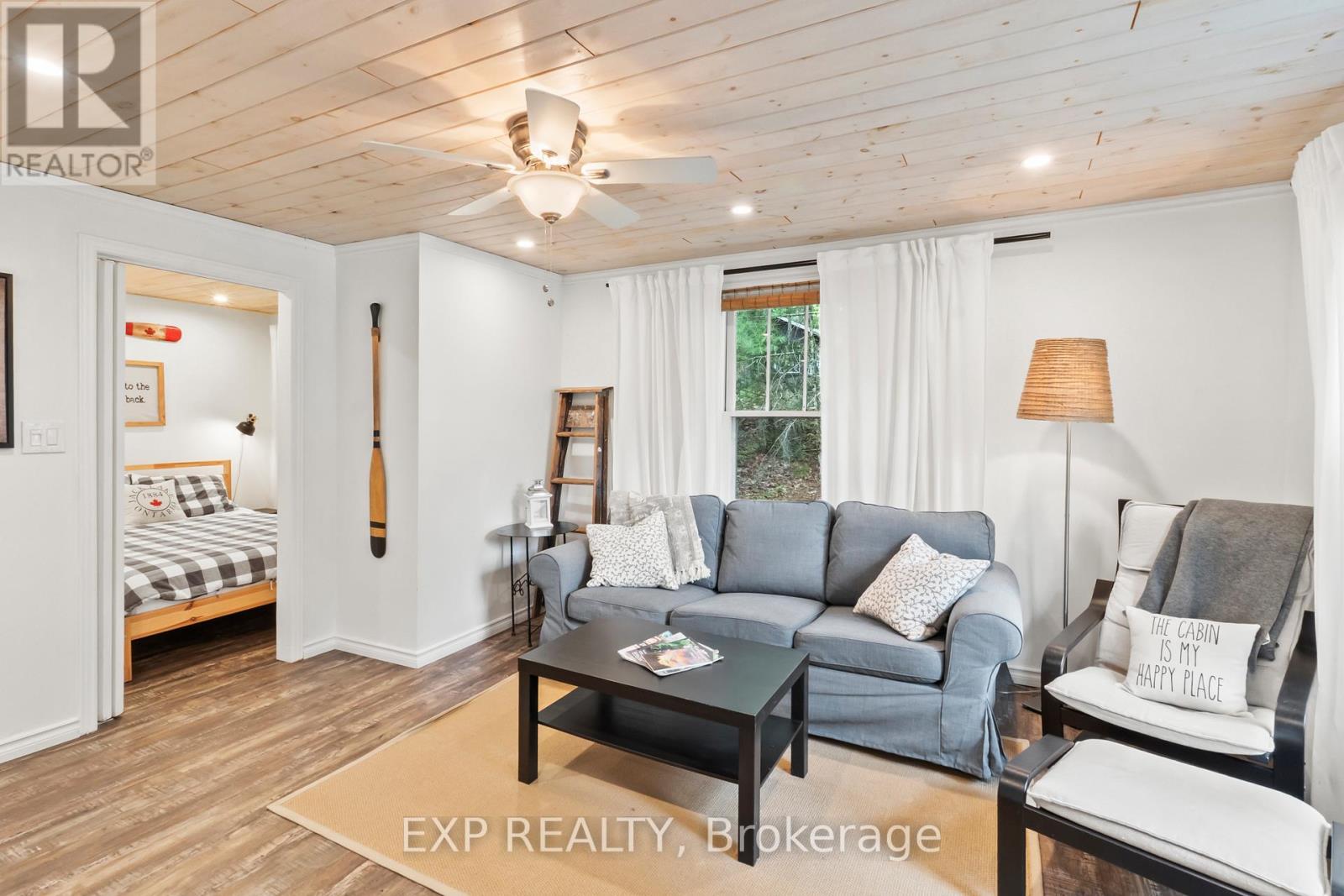 17 Fire Route 88A, Havelock-Belmont-Methuen, ON - Indoor Photo Showing Living Room