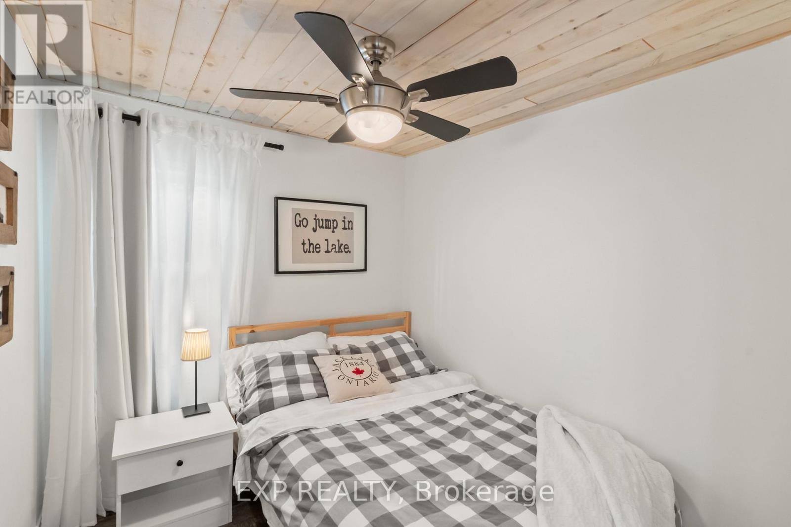 17 Fire Route 88A, Havelock-Belmont-Methuen, ON - Indoor Photo Showing Bedroom