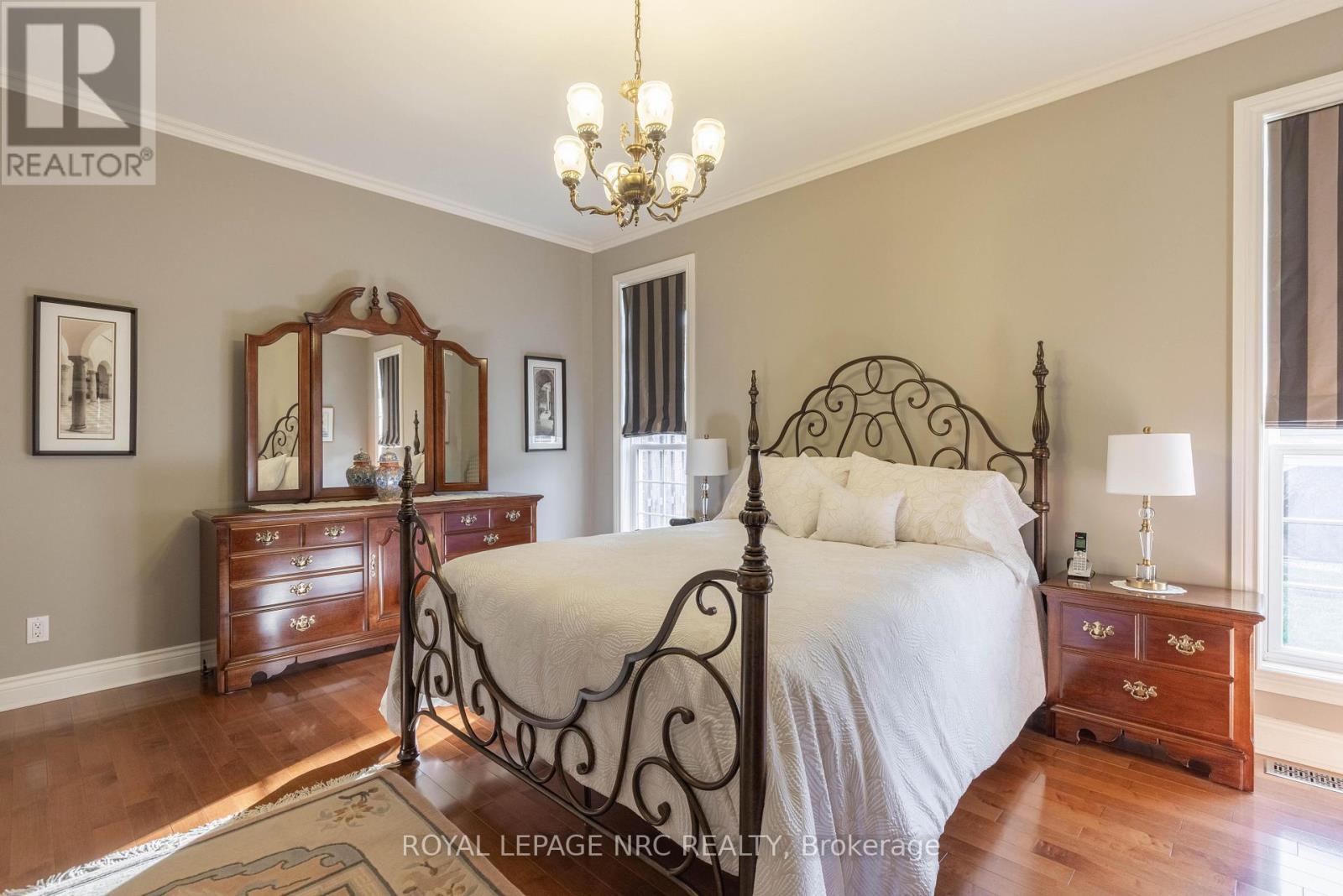 47 Countryside Drive, St. Catharines (Grapeview), ON - Indoor Photo Showing Bedroom