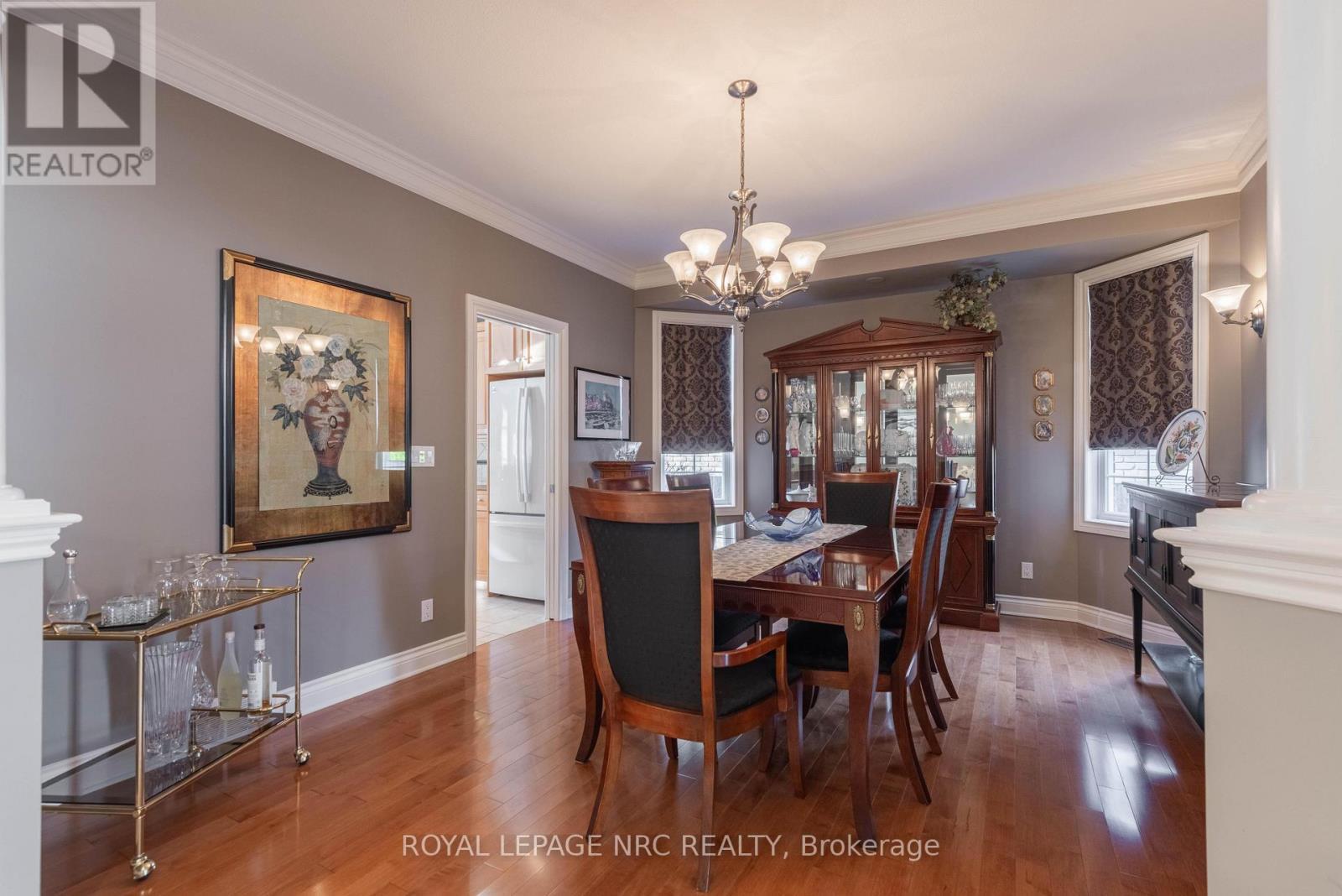 47 Countryside Drive, St. Catharines (Grapeview), ON - Indoor Photo Showing Dining Room