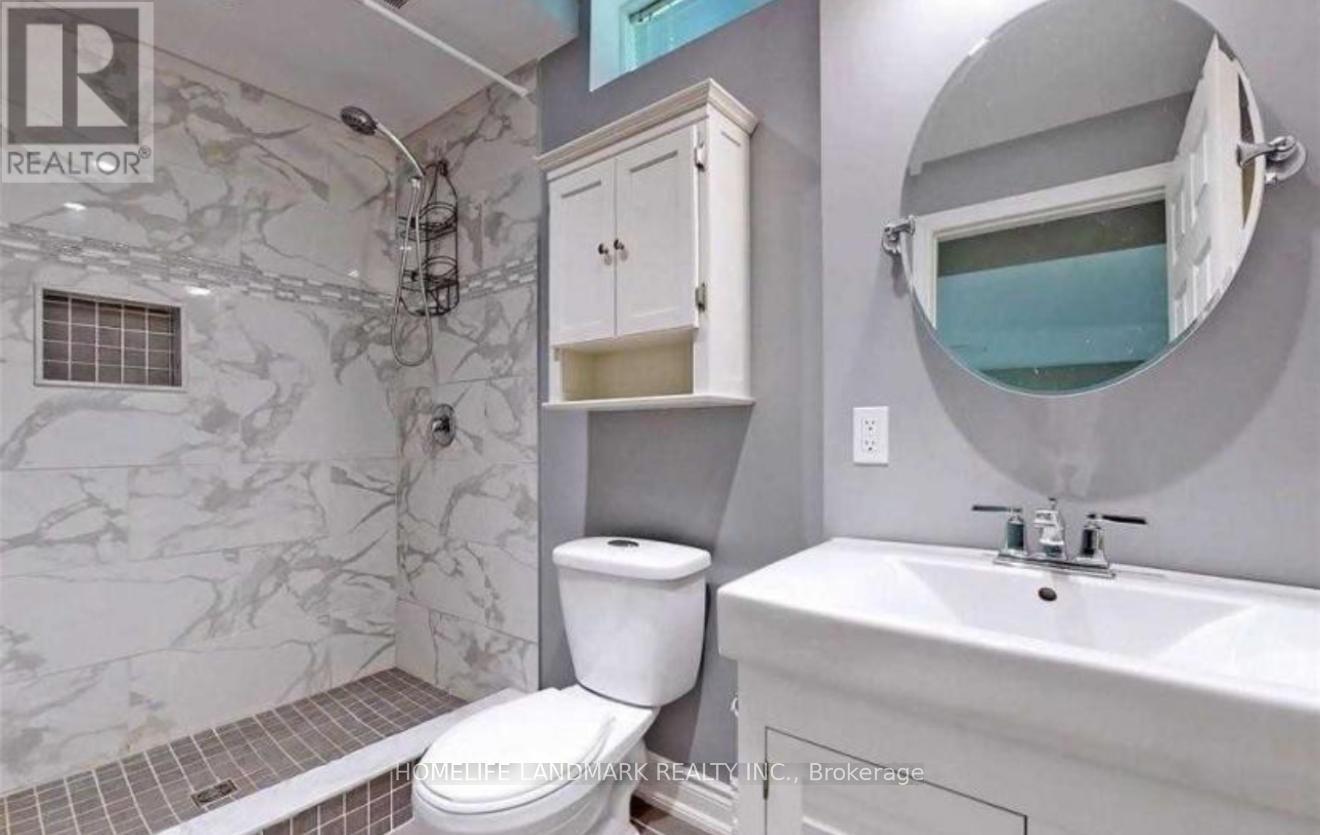 2198 Arbourview Drive, Oakville, ON - Indoor Photo Showing Bathroom