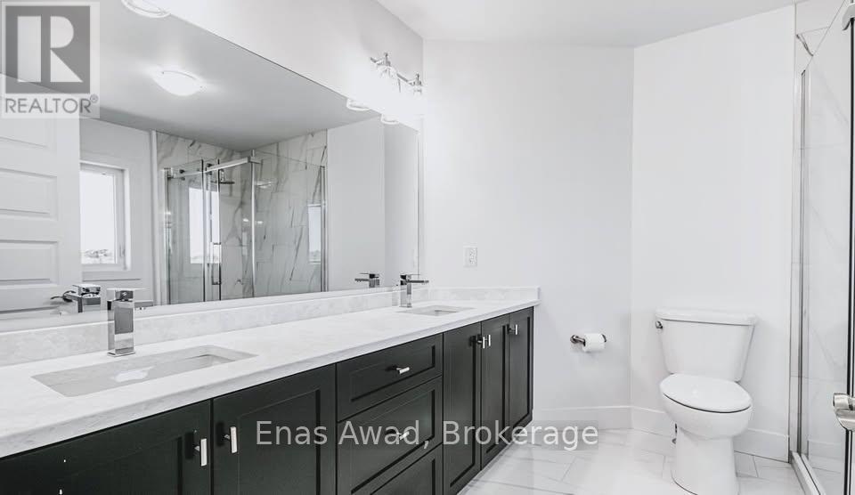 828 Moonrock Avenue, Greater Sudbury (Sudbury), ON - Indoor Photo Showing Bathroom