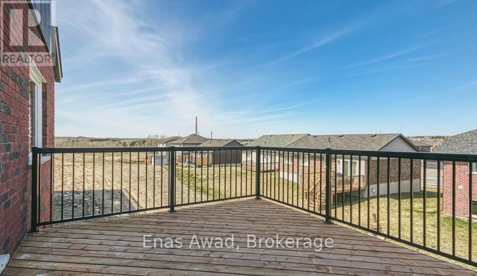 828 Moonrock Avenue, Greater Sudbury (Sudbury), ON - Outdoor