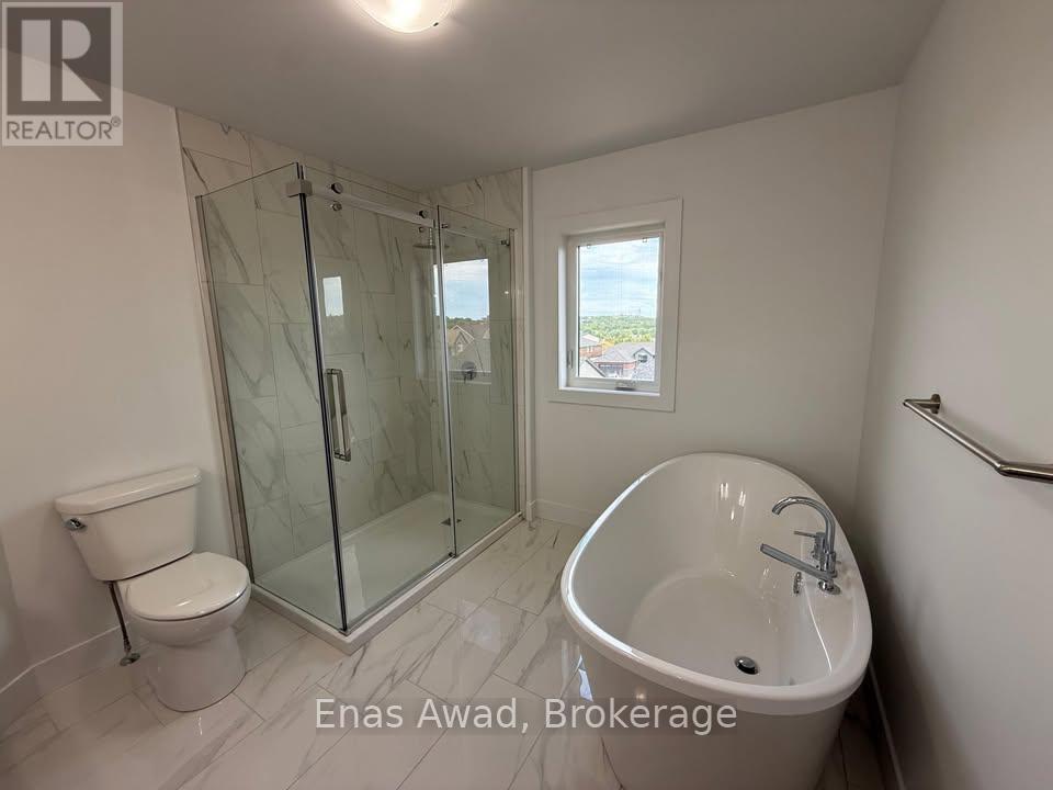 828 Moonrock Avenue, Greater Sudbury (Sudbury), ON - Indoor Photo Showing Bathroom