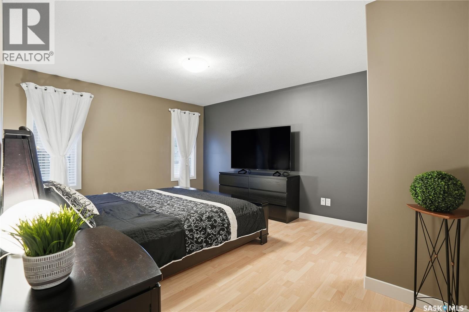 1827 Norman Mackenzie Road, Regina, SK - Indoor Photo Showing Bedroom