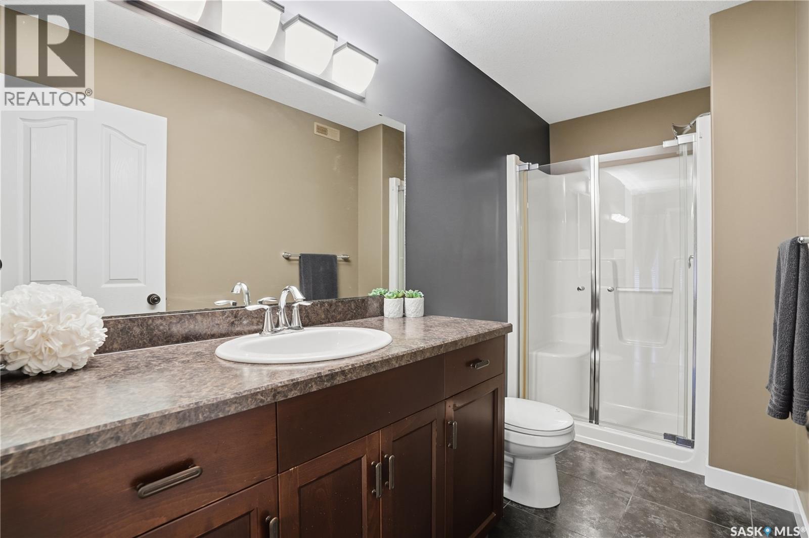 1827 Norman Mackenzie Road, Regina, SK - Indoor Photo Showing Bathroom