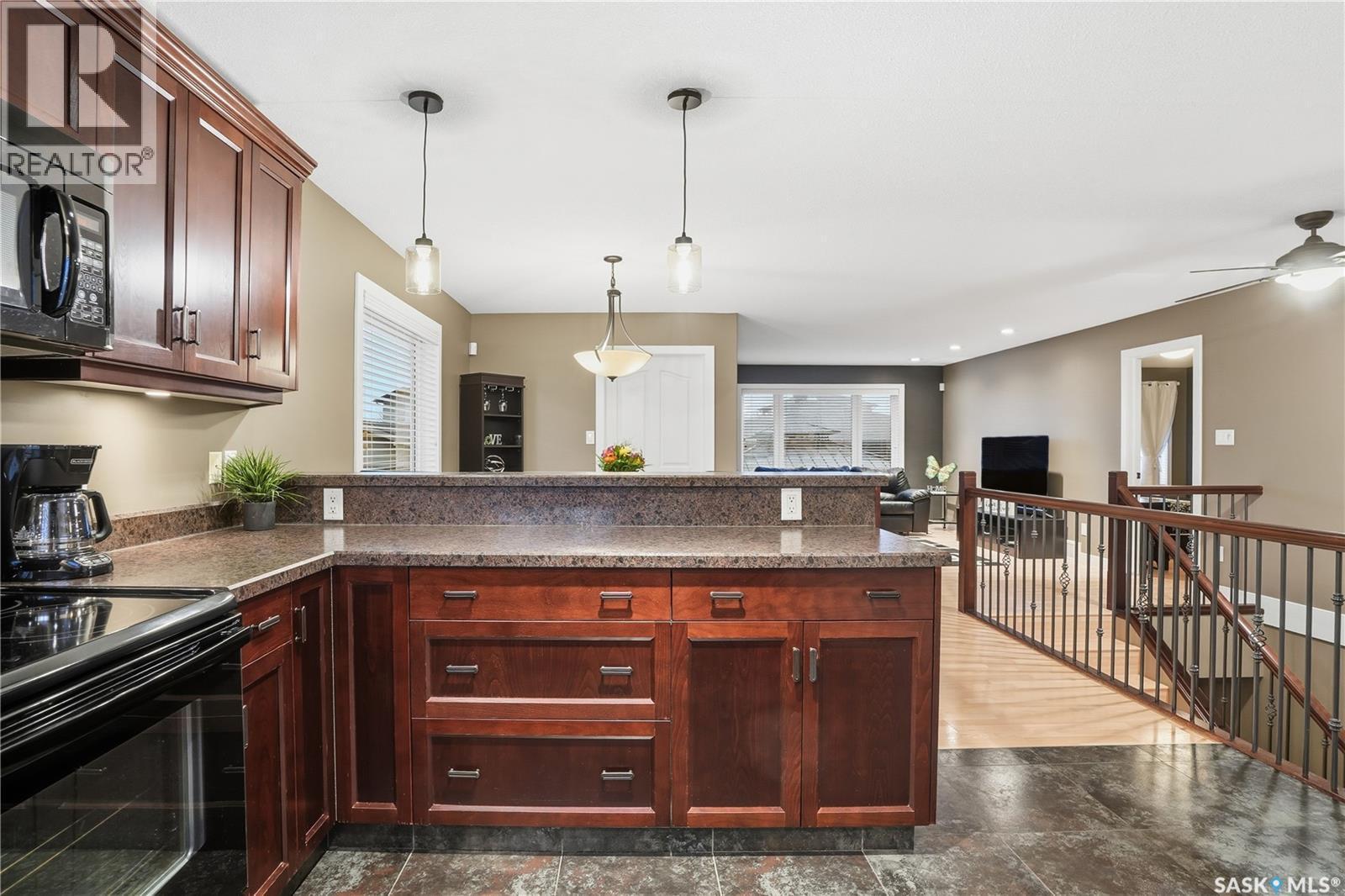 1827 Norman Mackenzie Road, Regina, SK - Indoor Photo Showing Kitchen