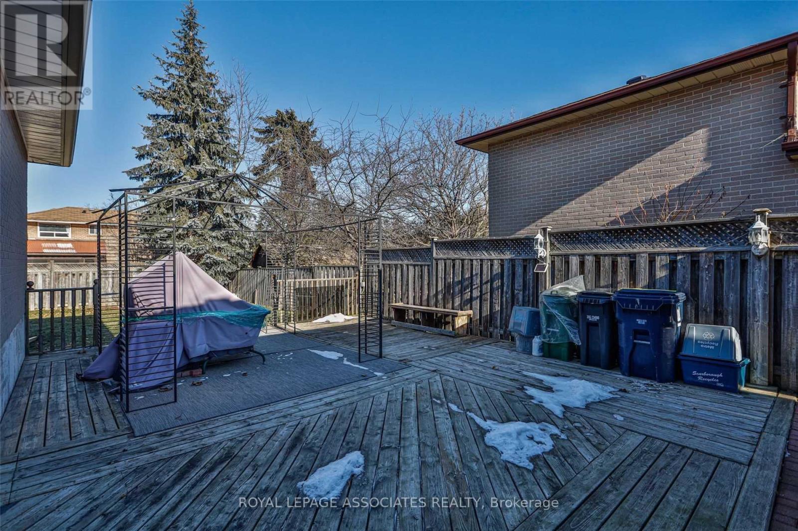 166 Lynnbrook Drive, Toronto, ON - Outdoor With Deck Patio Veranda