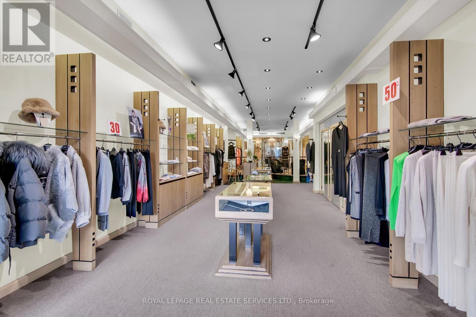 1232 St Clair Avenue W, Toronto, ON