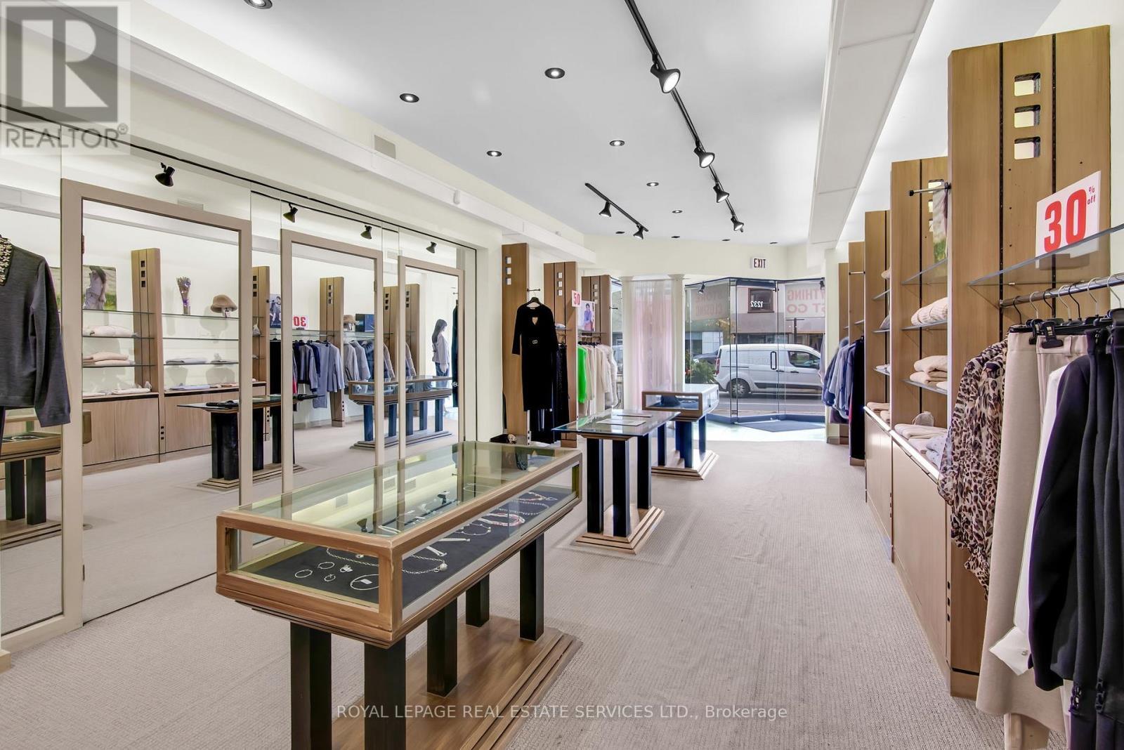 1232 St Clair Avenue W, Toronto, ON