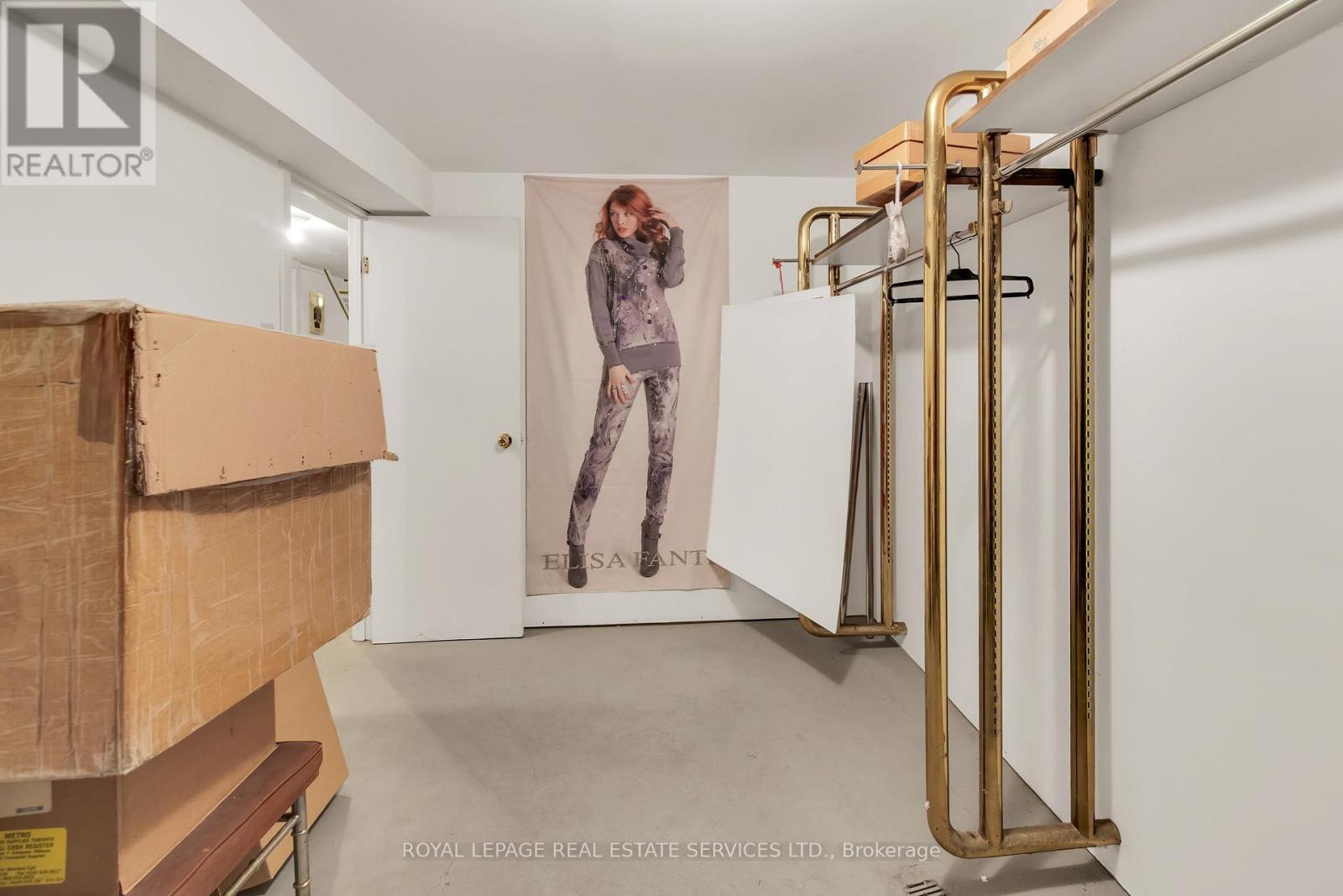 1232 St Clair Avenue W, Toronto, ON