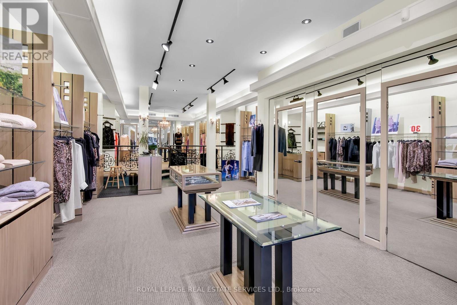 1232 St Clair Avenue W, Toronto, ON