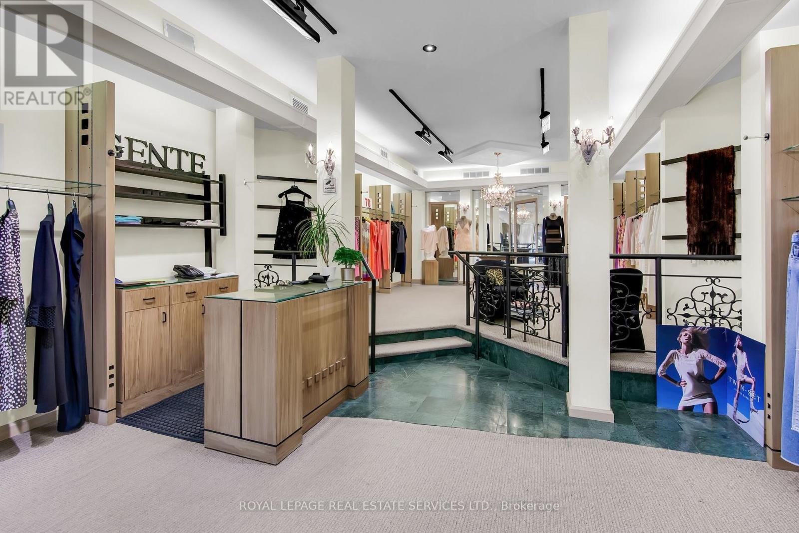 1232 St Clair Avenue W, Toronto, ON