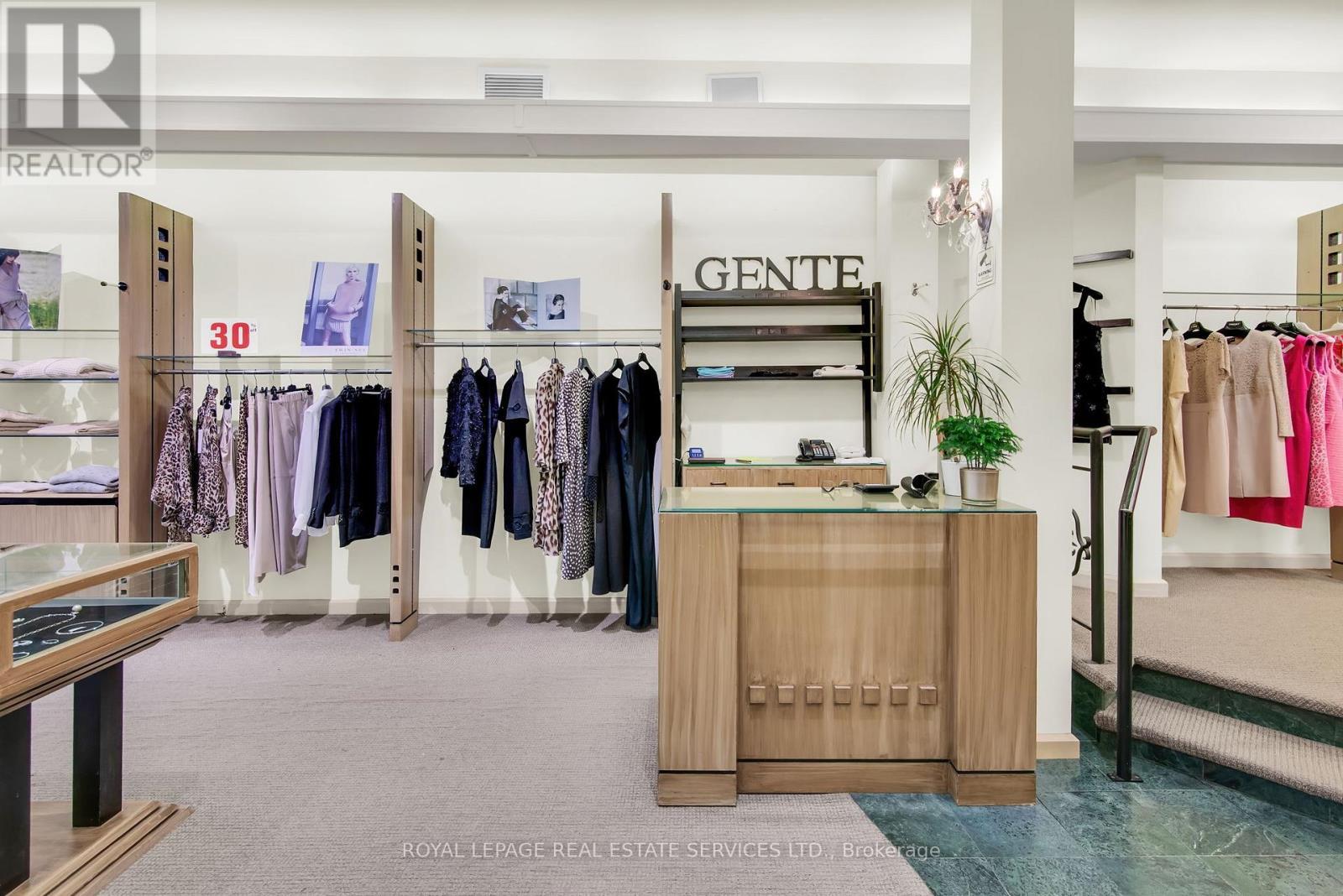 1232 St Clair Avenue W, Toronto, ON