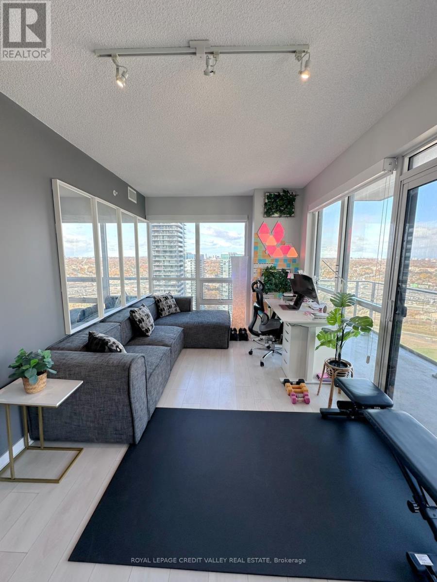 3607 - 2200 Lake Shore Boulevard W, Toronto, ON - Indoor Photo Showing Living Room