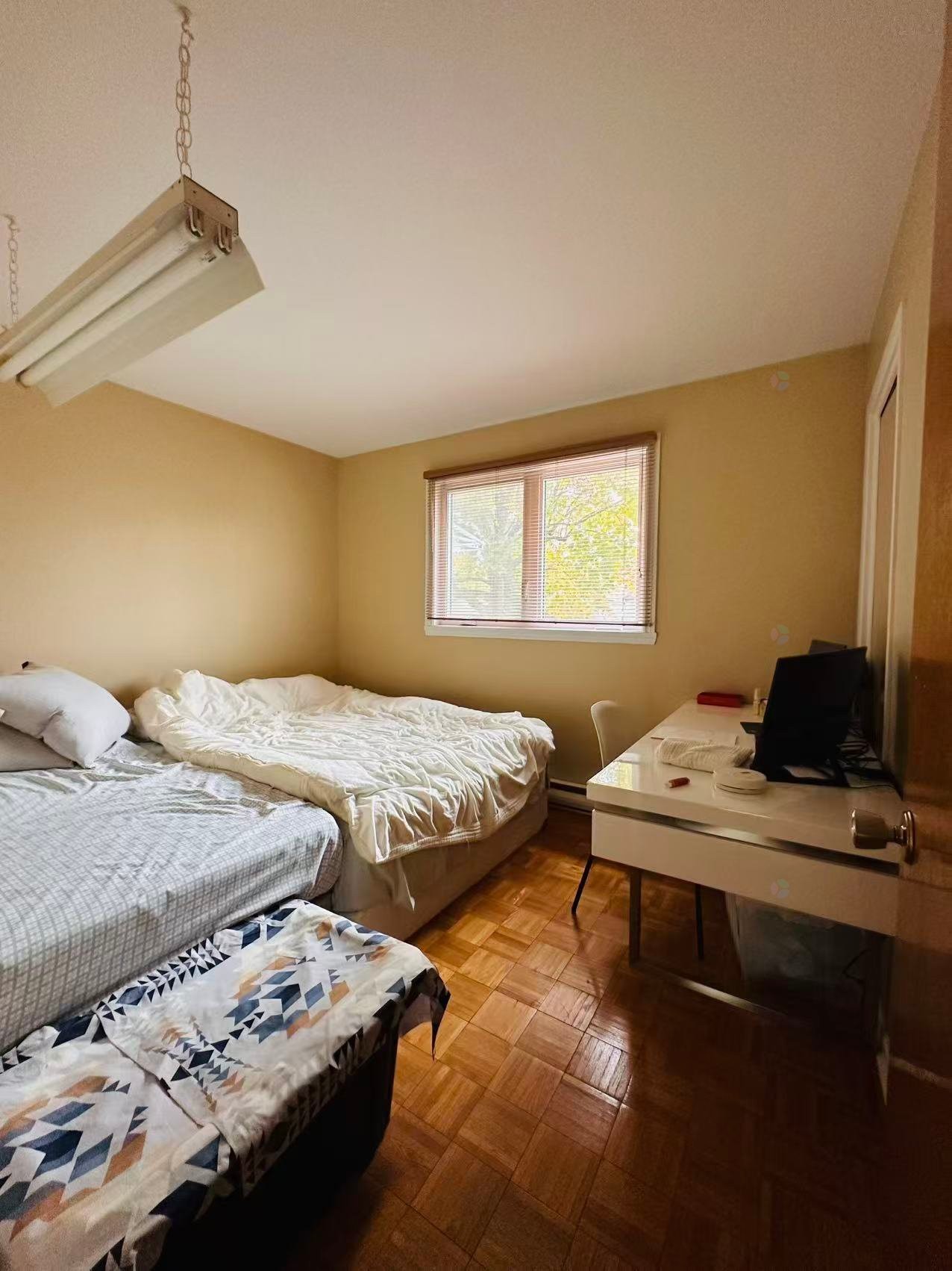 Bedroom - 35 Rue Des Chrysanthèmes, La Prairie, QC - Indoor Photo Showing Bedroom