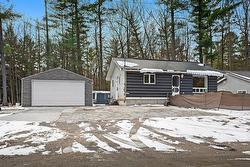 6 Av. Fernbank Bristol, QC J0X 1G0