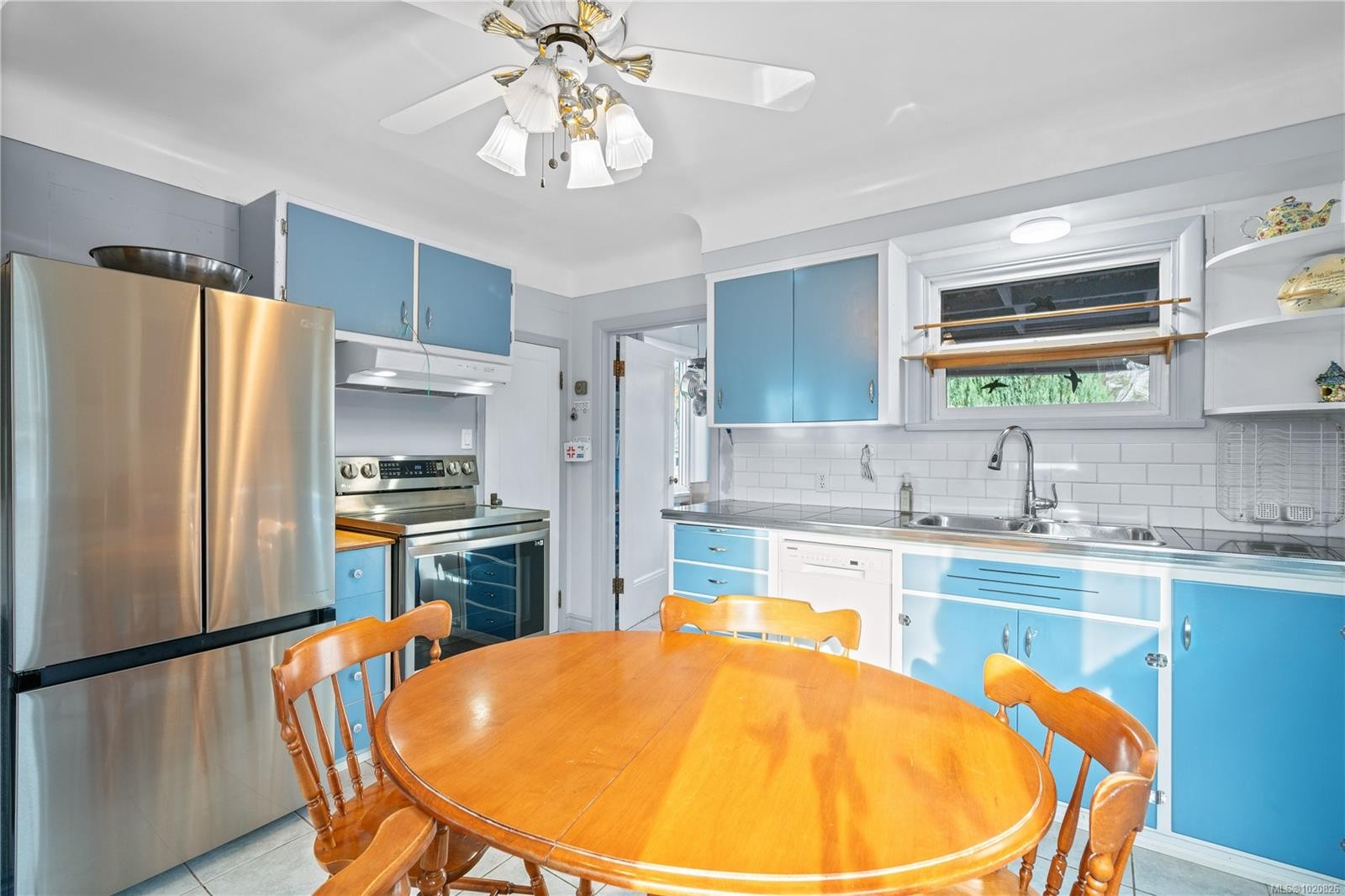 4029 Carey Rd, Saanich, BC