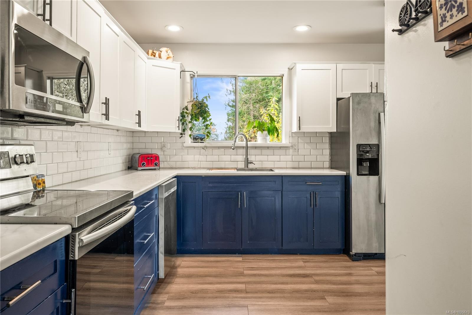 6972 Leland Rd, Lantzville, BC