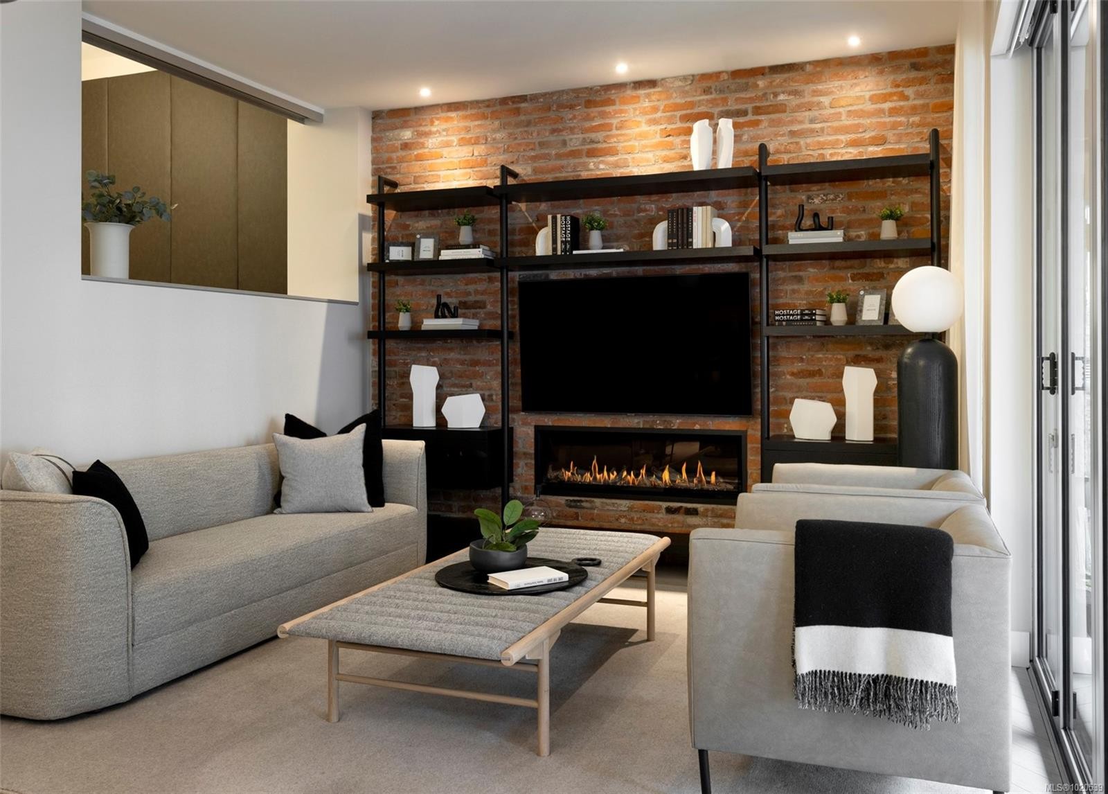 217-427 Lampson St, Esquimalt, BC - Indoor Photo Showing Living Room