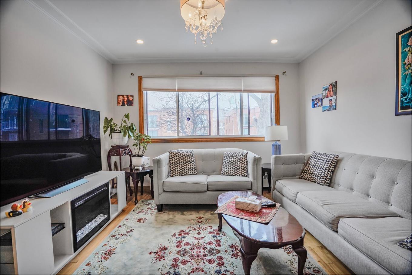 Salon - 3830 - 3832 Rue De La Peltrie, Montréal (Côte-Des-Neiges/Notre-Dame-De-Grâce), QC - Indoor Photo Showing Living Room
