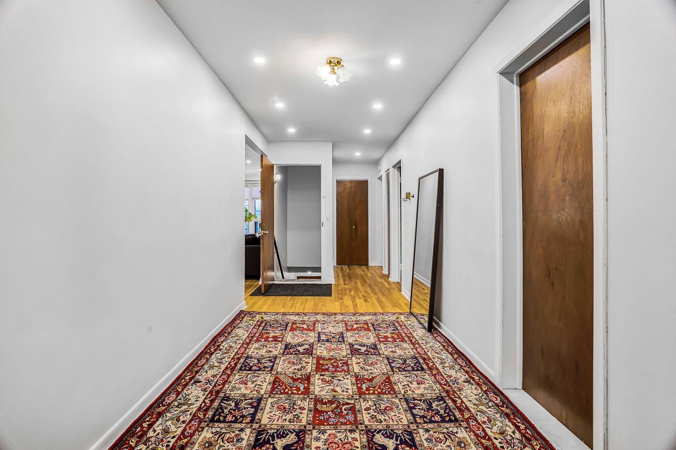 Hall d'entrée/Vestibule - 3830 - 3832 Rue De La Peltrie, Montréal (Côte-Des-Neiges/Notre-Dame-De-Grâce), QC - Indoor Photo Showing Other Room