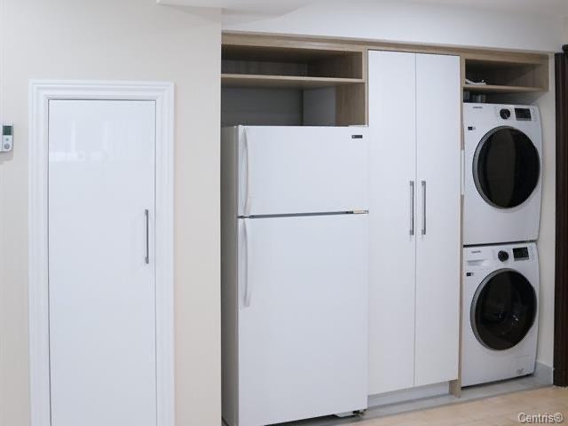 Cuisine - 3830 - 3832 Rue De La Peltrie, Montréal (Côte-Des-Neiges/Notre-Dame-De-Grâce), QC - Indoor Photo Showing Laundry Room