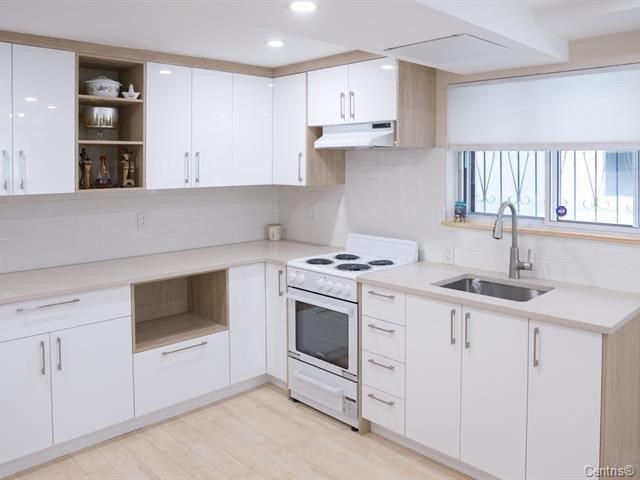 Cuisine - 3830 - 3832 Rue De La Peltrie, Montréal (Côte-Des-Neiges/Notre-Dame-De-Grâce), QC - Indoor Photo Showing Kitchen