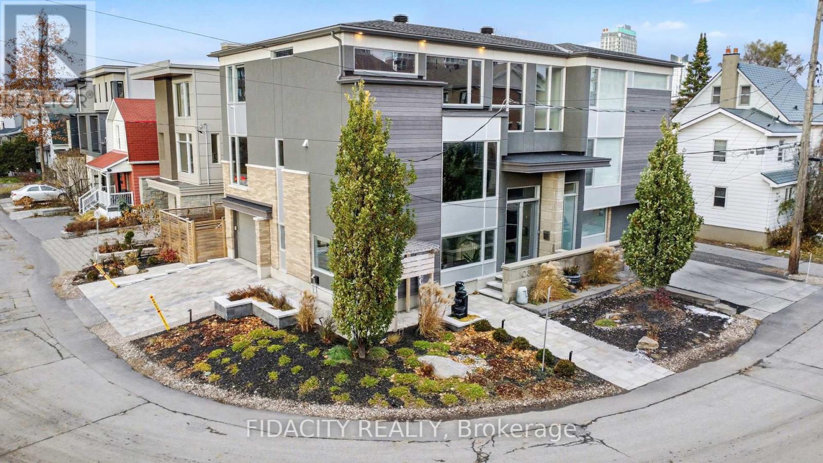 103 Tay Street, Ottawa, ON - Outdoor With Facade