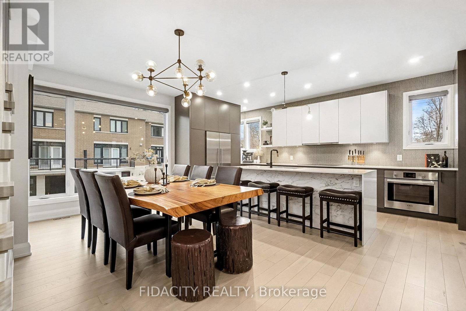 103 Tay Street, Ottawa, ON - Indoor