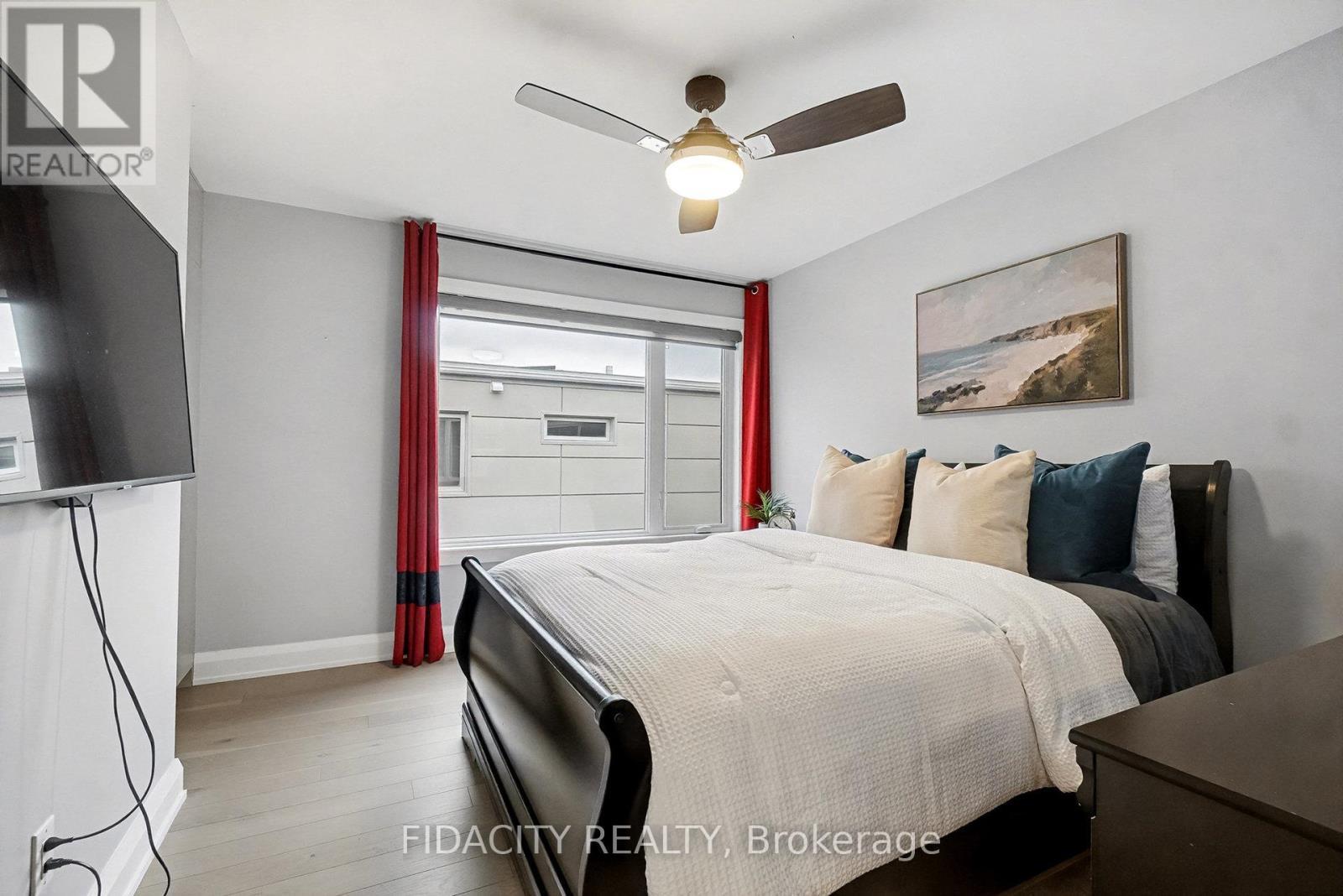 Second bedroom - 103 Tay Street, Ottawa, ON - Indoor Photo Showing Bedroom
