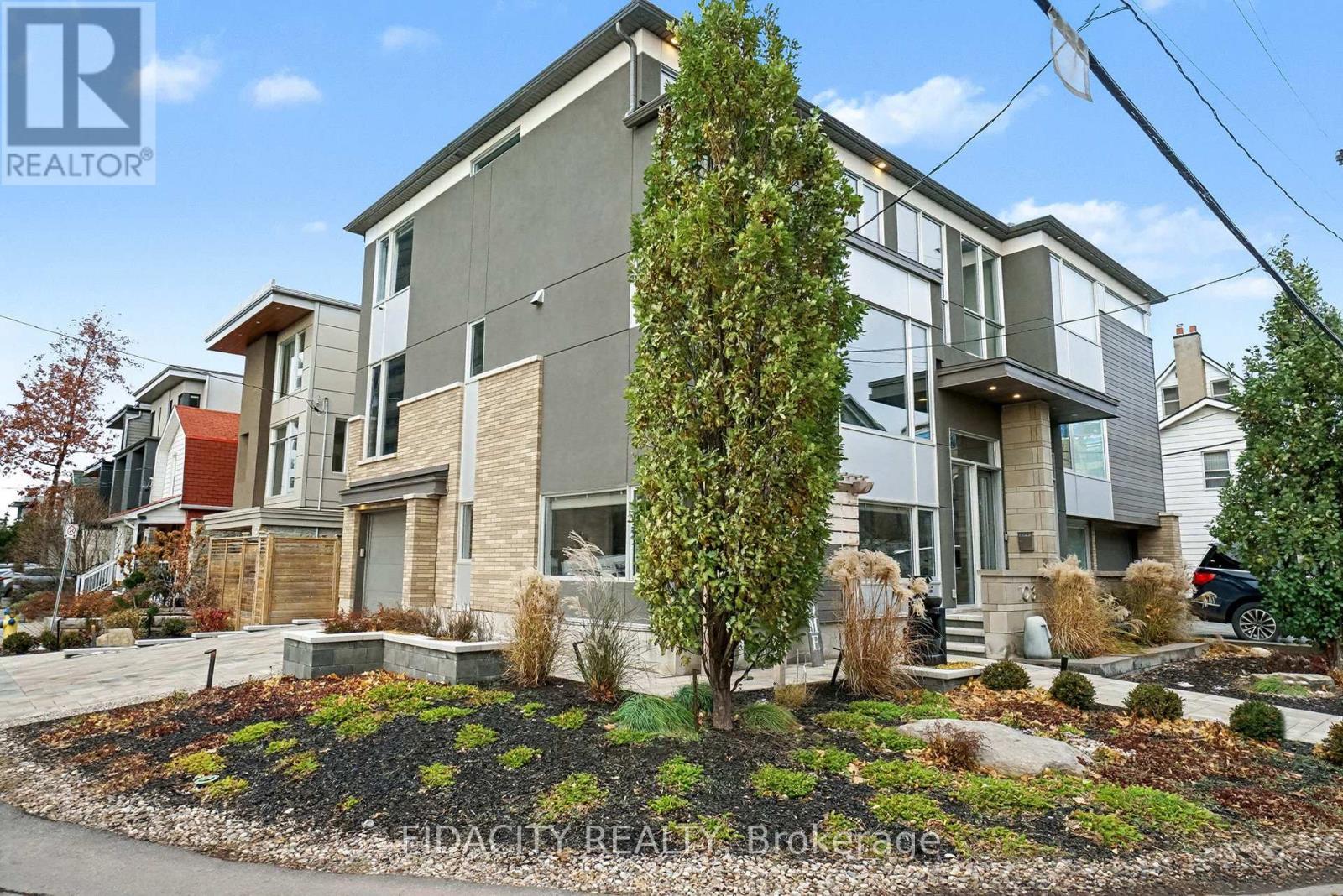 103 Tay Street, Ottawa, ON - Outdoor With Facade