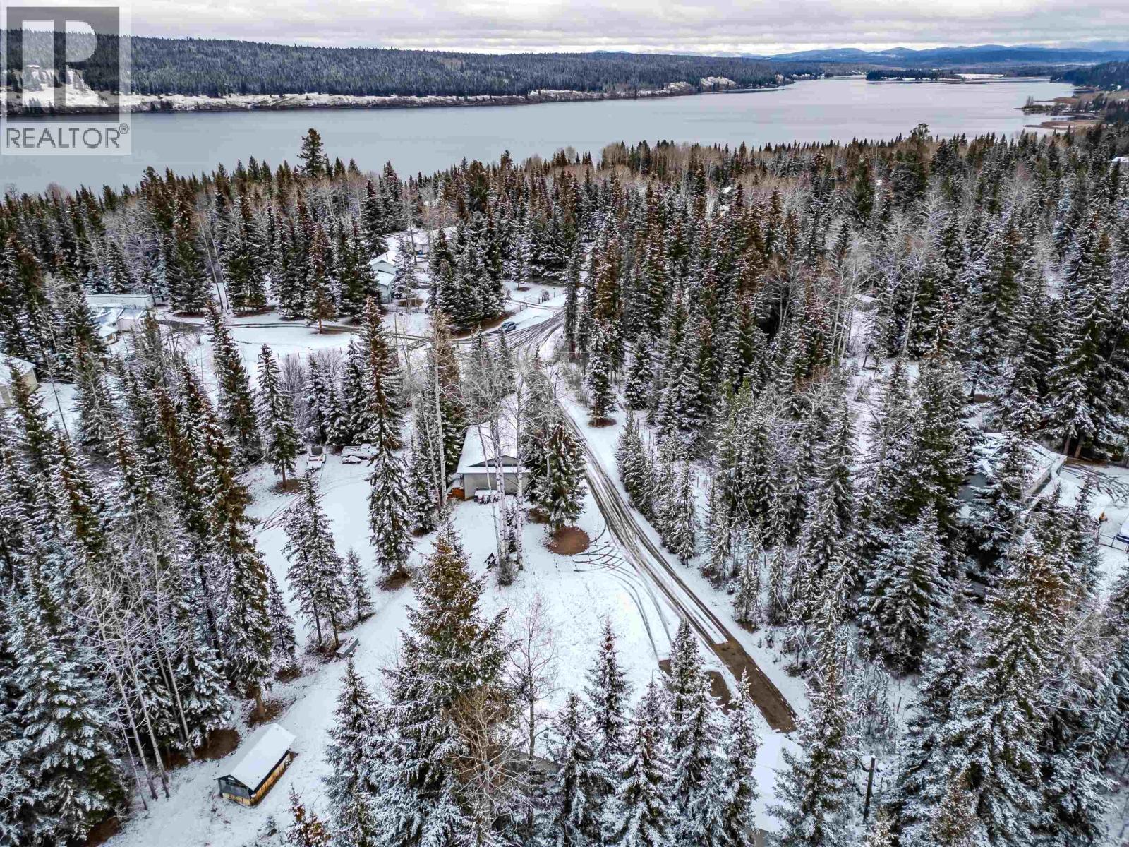 6324 Wolfe Road, 100 Mile House, BC - Outdoor With Body Of Water With View