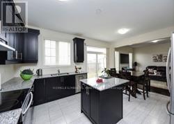 10 O'Connor Crescent, Brampton, ON - Indoor Photo Showing Kitchen