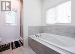 10 O'Connor Crescent, Brampton, ON - Indoor Photo Showing Bathroom