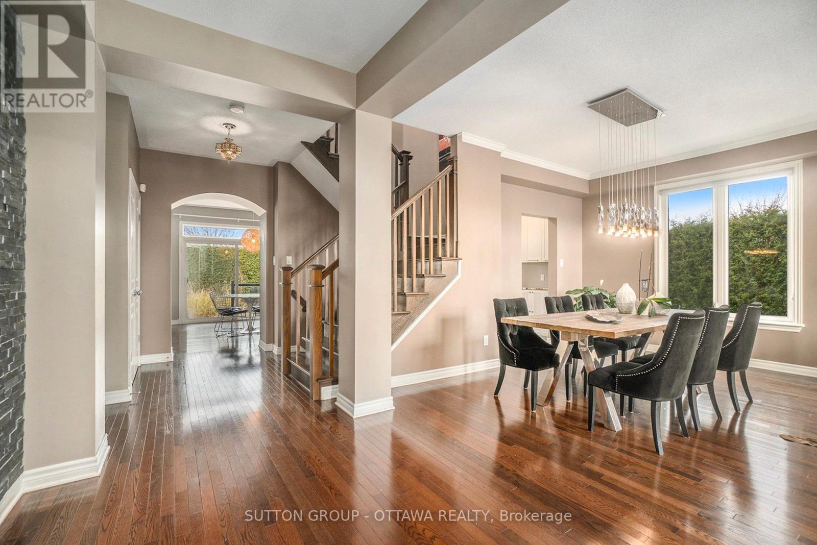 Dining Room - 1969 Plainhill Drive, Ottawa, ON - Indoor Photo Showing Dining Room