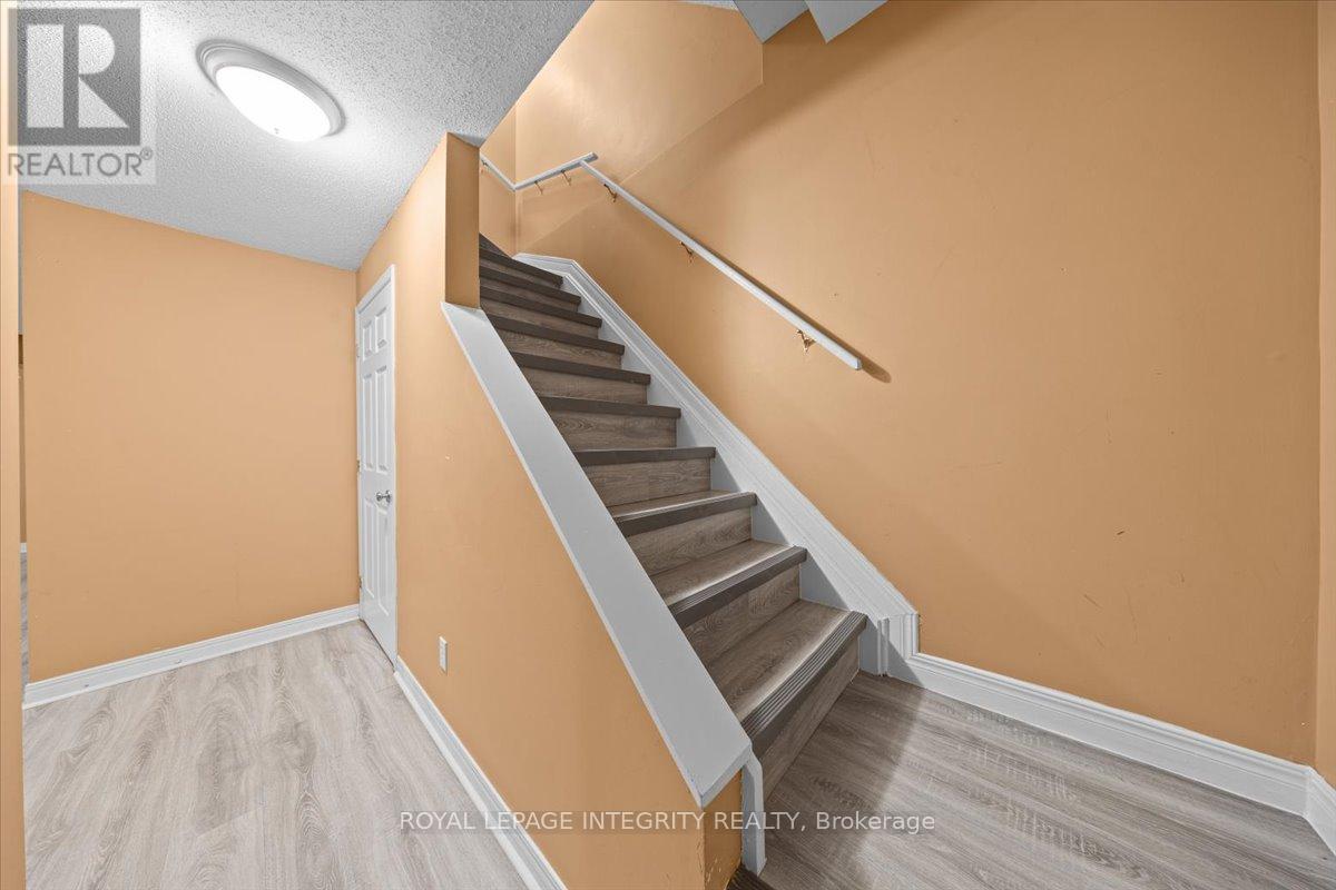 107 Corsica Private, Ottawa, ON - Indoor Photo Showing Other Room