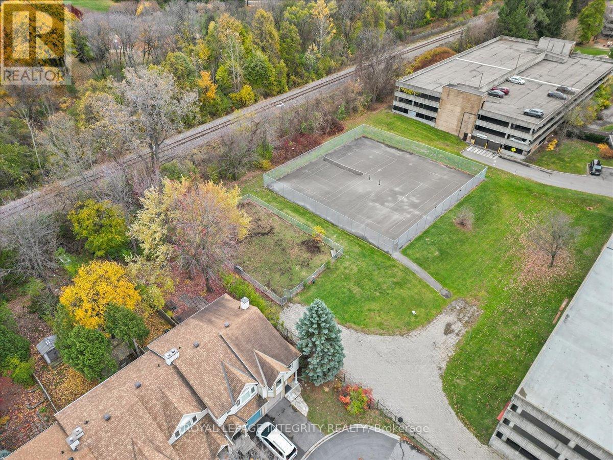 107 Corsica Private, Ottawa, ON - Outdoor With View