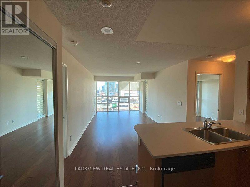 1615 - 25 Lower Simcoe Street, Toronto, ON - Indoor