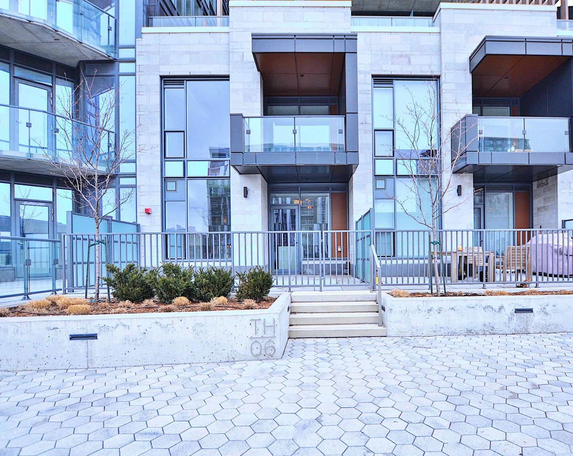 Façade - Th6-1288 Rue St-Antoine O., Montréal (Ville-Marie), QC - Outdoor