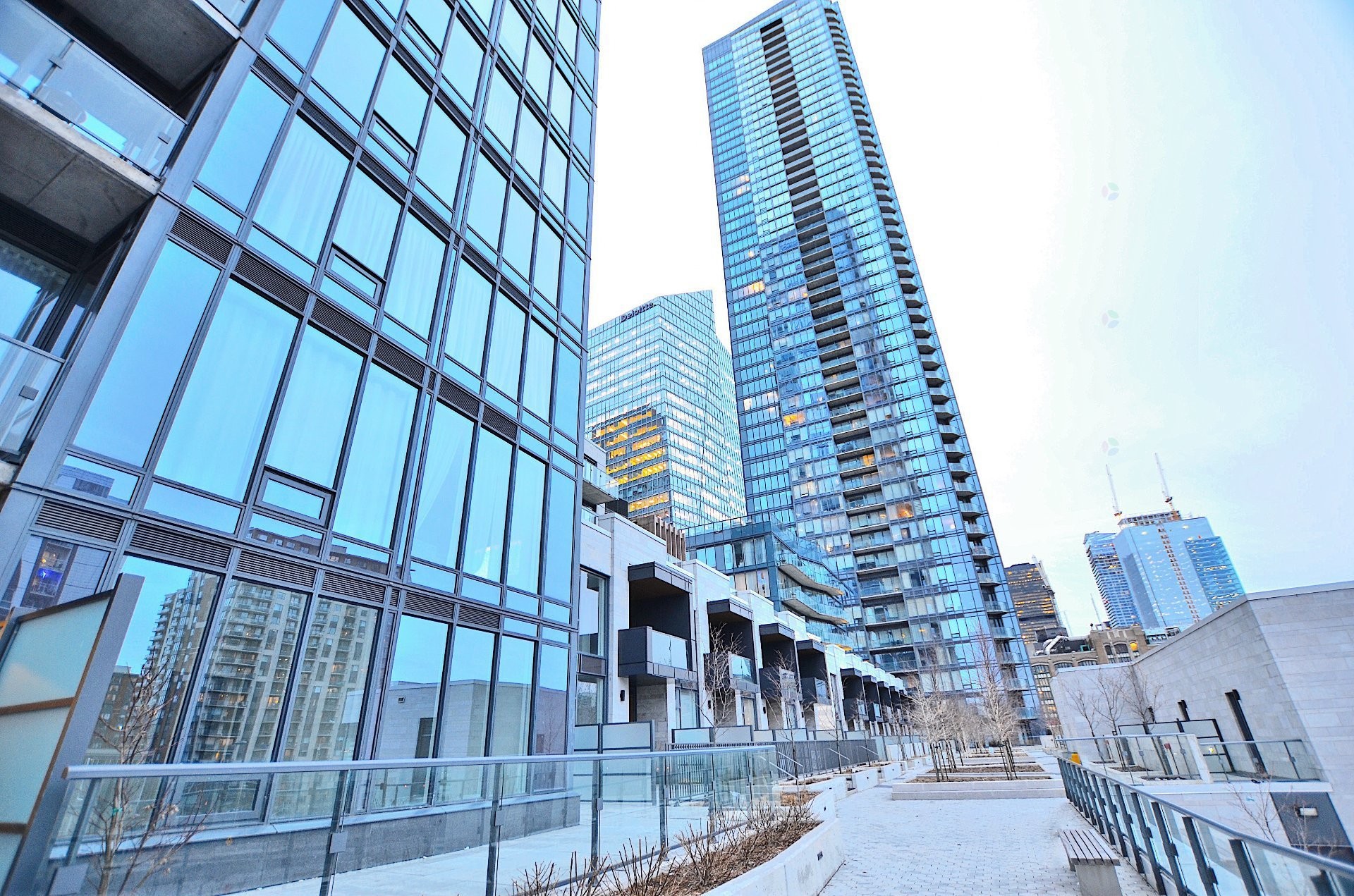 Extérieur - Th6-1288 Rue St-Antoine O., Montréal (Ville-Marie), QC - Outdoor With Facade