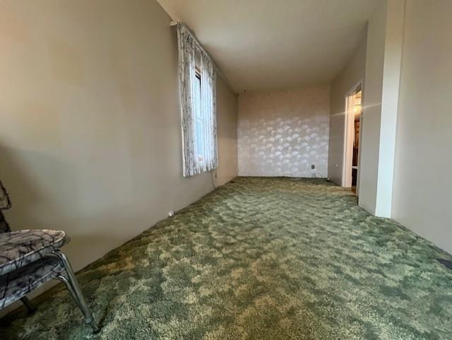 935 Athabasca Street, Thunder Bay, ON - Indoor Photo Showing Other Room