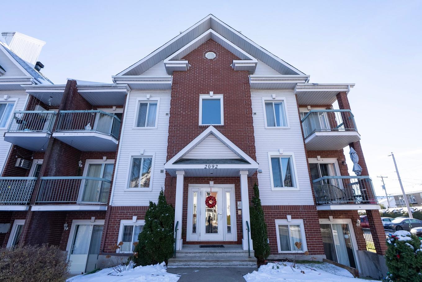 Façade - 302-2092 Av. Albert-Murphy, Laval (Chomedey), QC - Outdoor With Facade