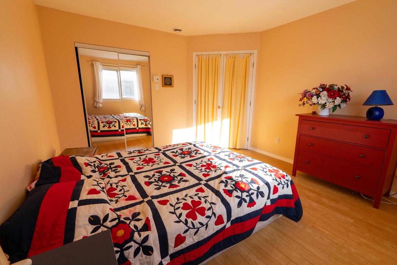 Chambre à coucher principale - 302-2092 Av. Albert-Murphy, Laval (Chomedey), QC - Indoor Photo Showing Bedroom