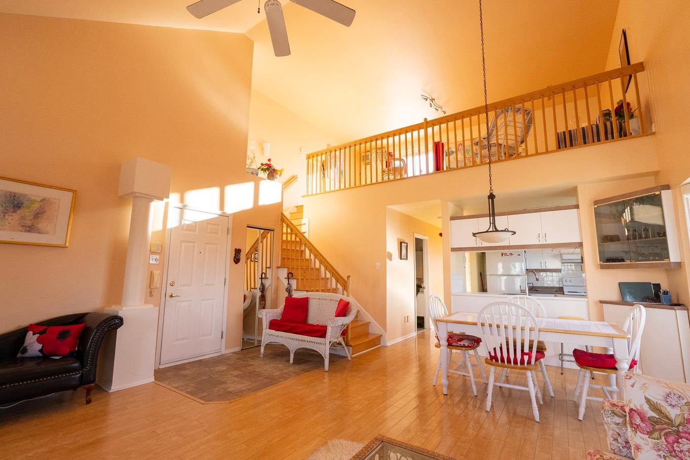 Vue d'ensemble - 302-2092 Av. Albert-Murphy, Laval (Chomedey), QC - Indoor